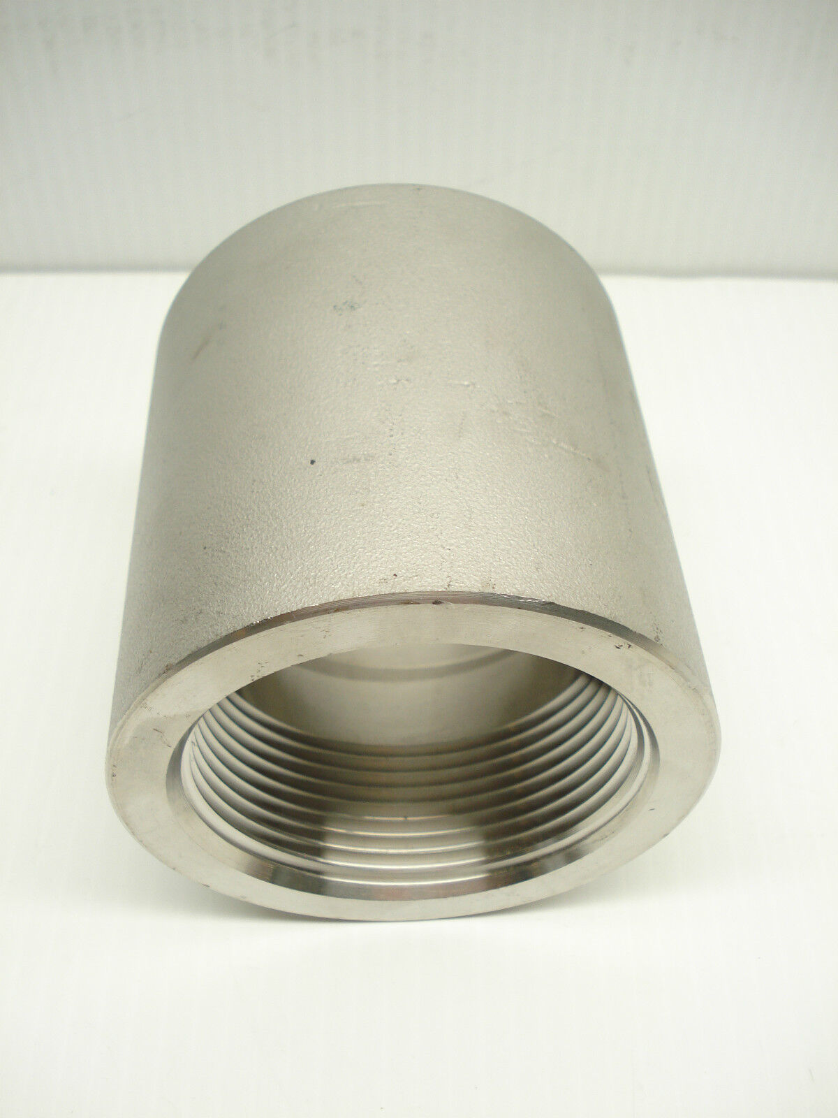 W208B16 3M A/SA182E316/F316L 2-1/2” 316 STAINLESS STEEL COUPLING
