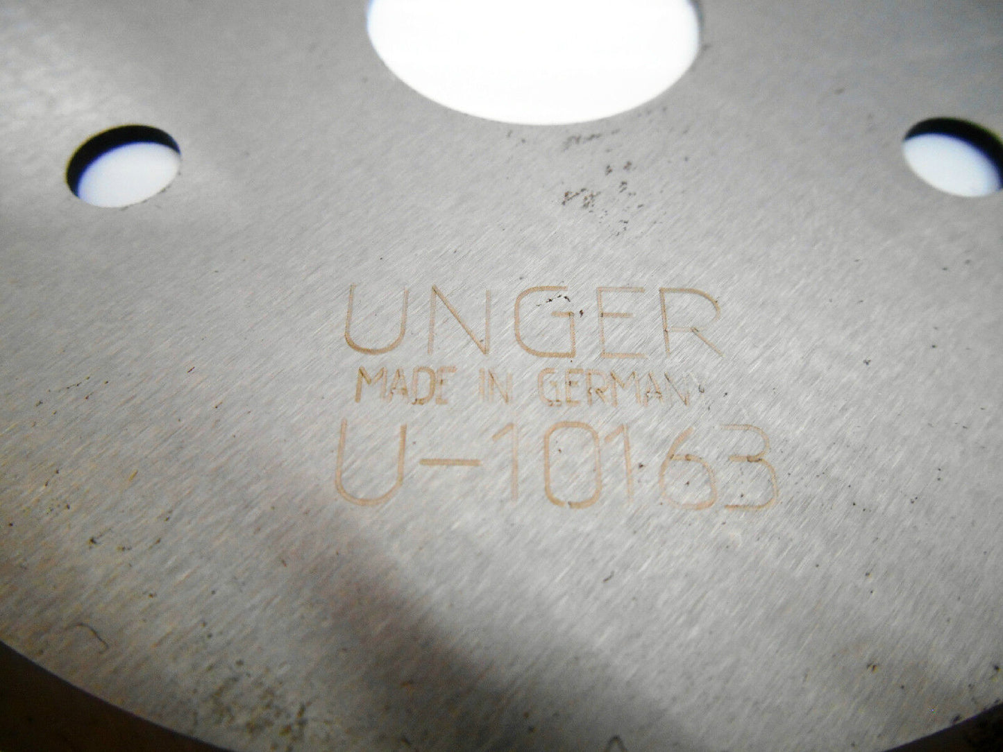 UNGER U-10163 CIRCULAR CUTTER 3 HOLE 4-3/8" D 1" BORE - NEW OLD STOCK